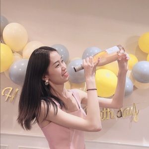 Meet your Posher, Stephanie